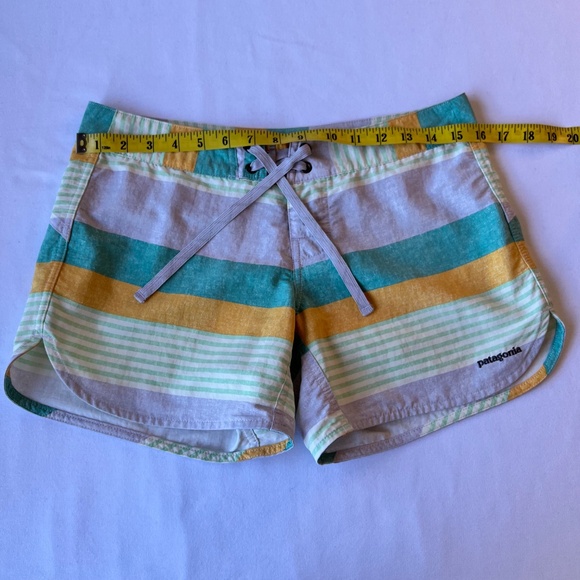 Patagonia Wavefarer Boardshorts 5” Fitz Stripe Texture Pura Purple - Picture 3 of 11